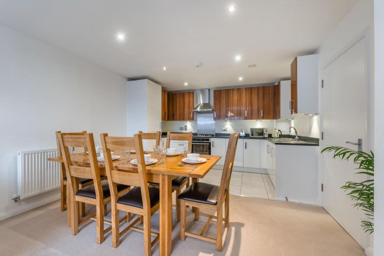 West Collection, Holland Park, Earls Court Apartment London